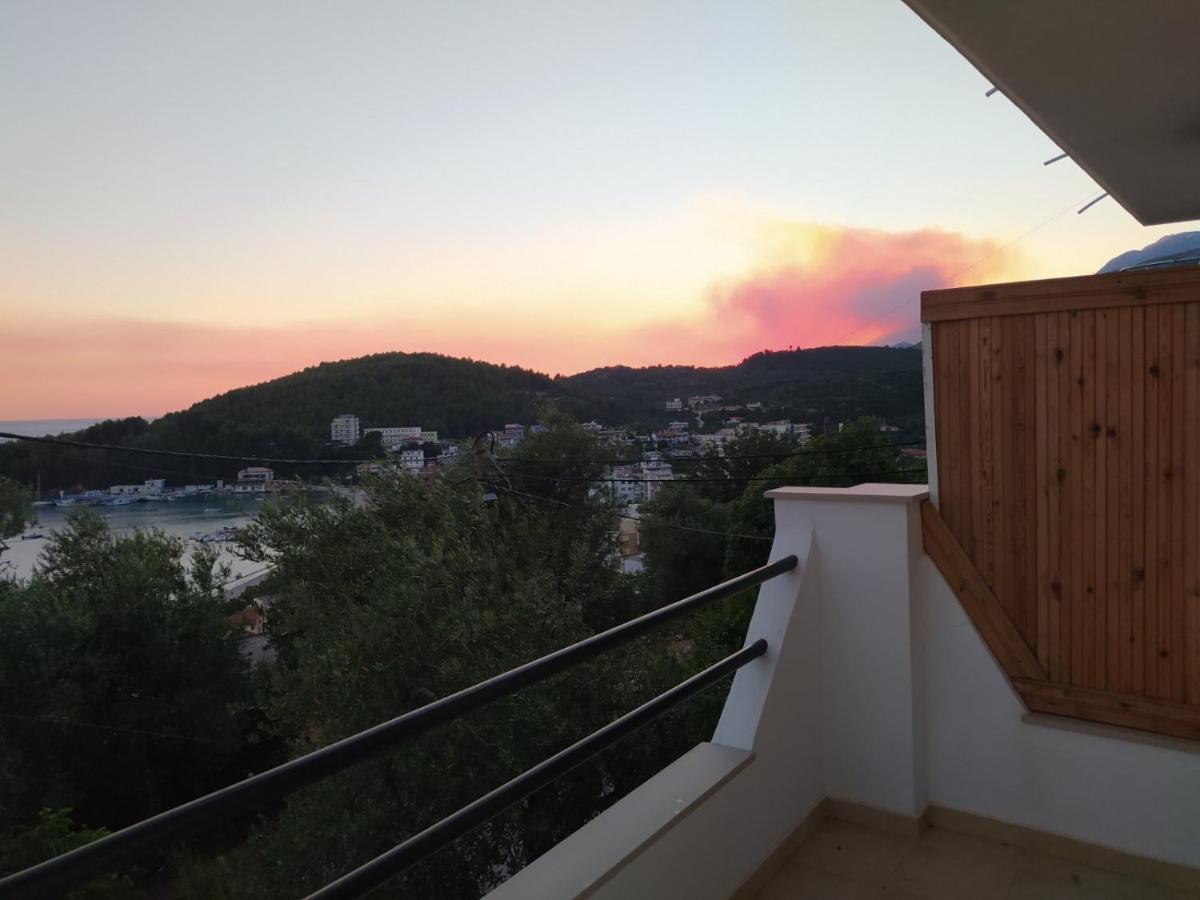 Bel Air Rooms Himare Exterior photo